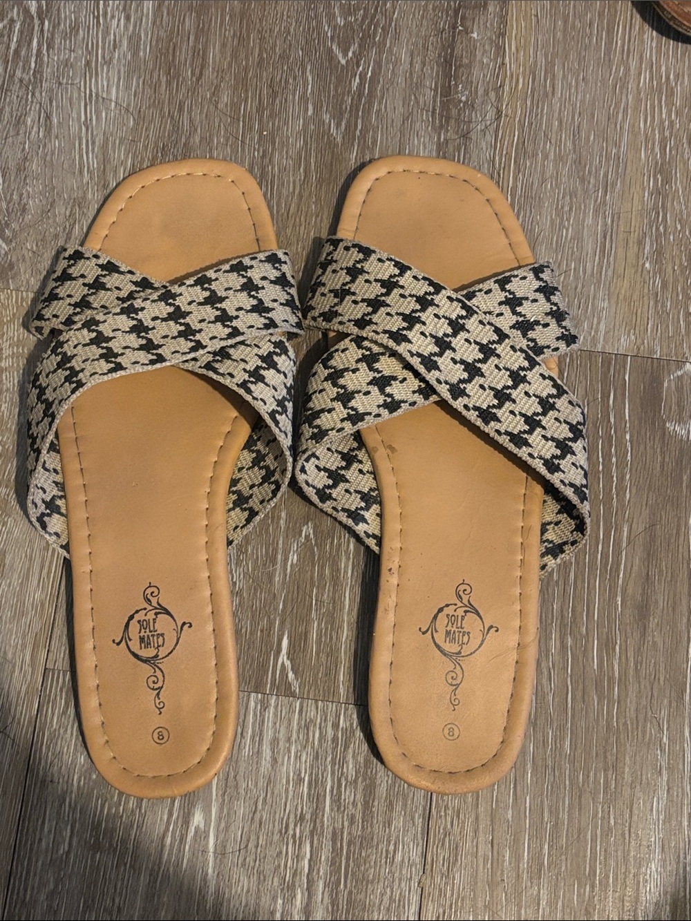 Sole Mates Tan & Black Houndstooth Crisscross Slide Sandals